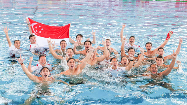 港队本月亚洲杯预选赛大名单：陈晋一领衔中超、中甲8将入选（香港队本月亚洲杯预选名单出炉：陈晋一领衔，中超中甲8人入选）