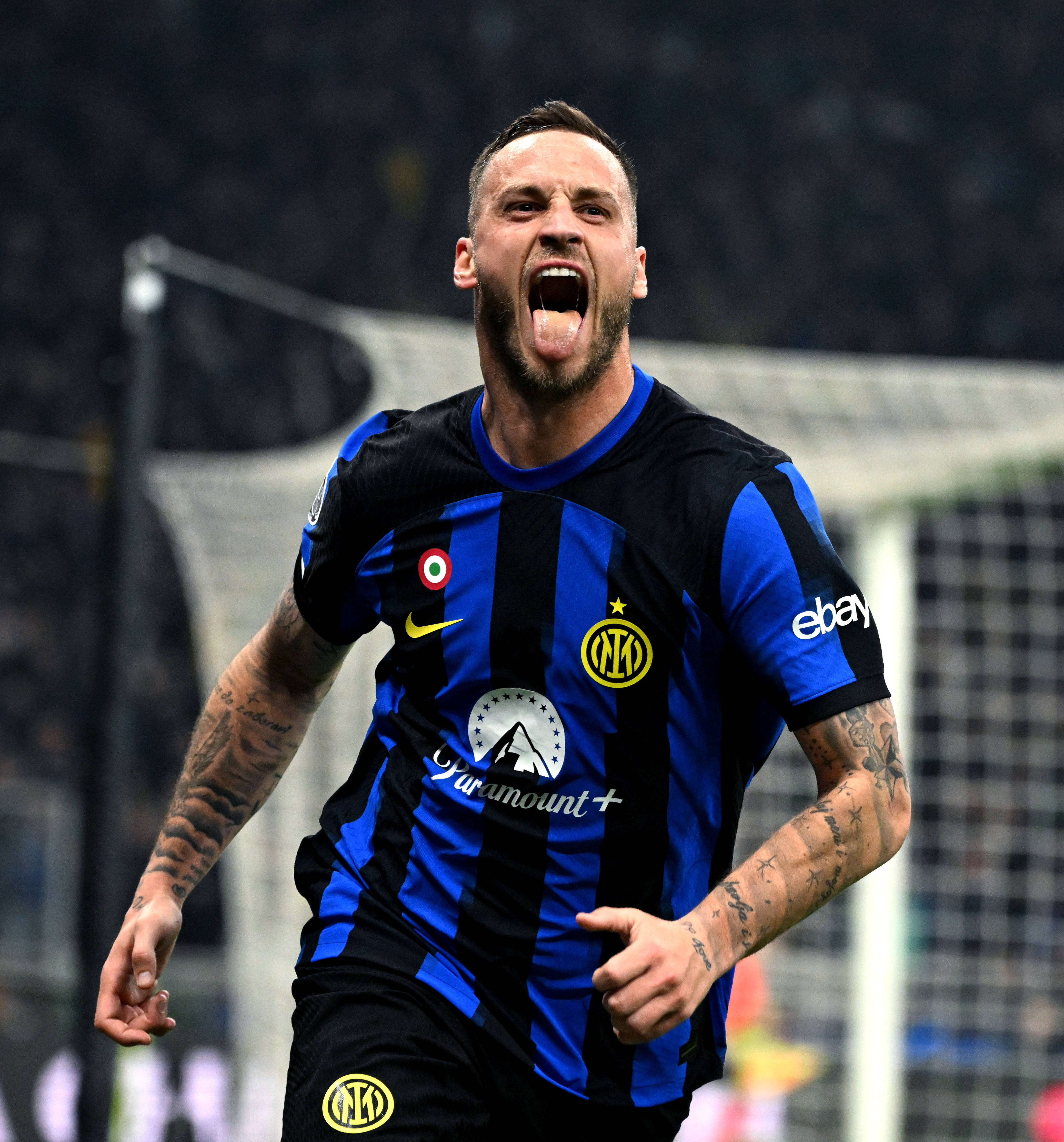 球报：特林康与葡萄牙体育续约谈判遇阻，经济要求成主要障碍（球报：特林康与葡体续约受阻，薪资要求成主要障碍）