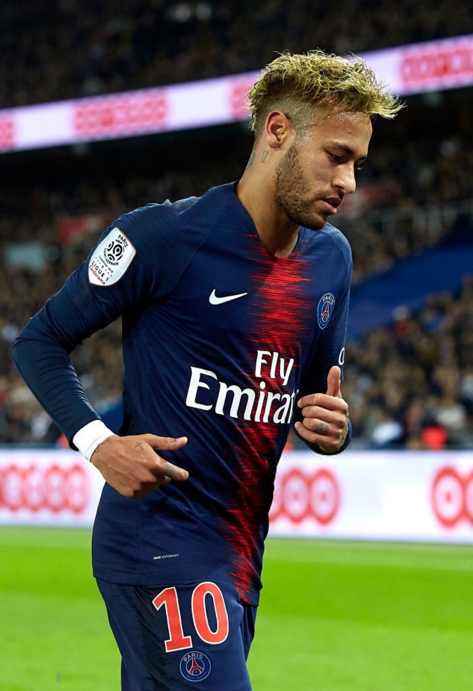 罗马VS科莫首发：曼尼奇、佩莱格里尼、苏莱先发（罗马对阵科莫首发出炉：曼尼奇、佩莱格里尼、苏莱领衔）