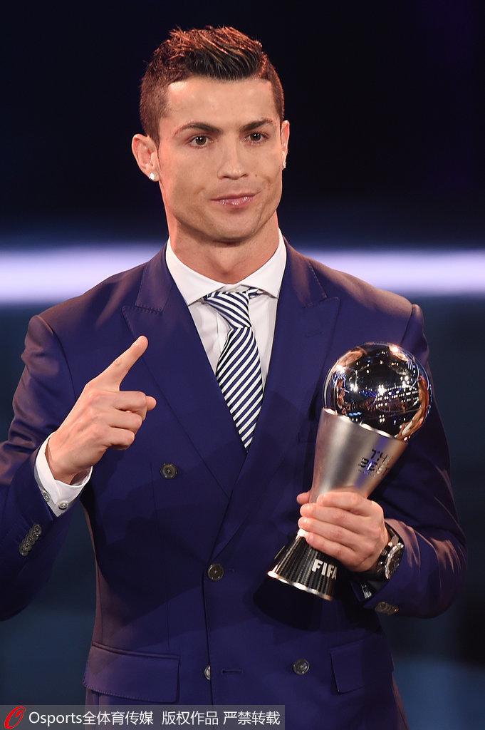 意杯国米5-1威尼斯晋级，小图拉姆双响，皮奥、博尼轰世界波（意杯：国米5-1大胜威尼斯晋级，小图拉姆梅开二度，皮奥、博尼轰世界波）