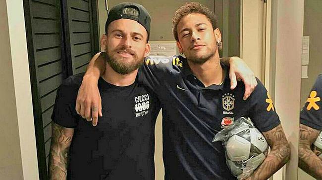 朱利亚诺：不认为自己跻身西甲优秀球员行列，我仍在努力成长（朱利亚诺：我还不是西甲顶尖球员，仍在不断提升）