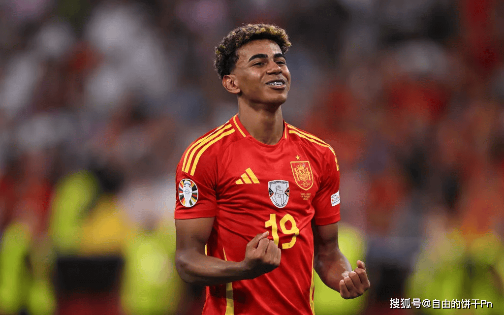 米体：莱奥两个儿子将观看米兰德比，这是他们第一次现场观赛（米体：莱奥两个儿子将首度现场观战米兰德比）