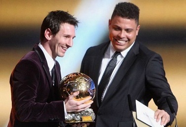 王楚钦为何仰天大笑？原因找到，谁注意孙颖莎的反应（王楚钦仰天大笑之谜揭晓，你注意到孙颖莎的反应了吗）