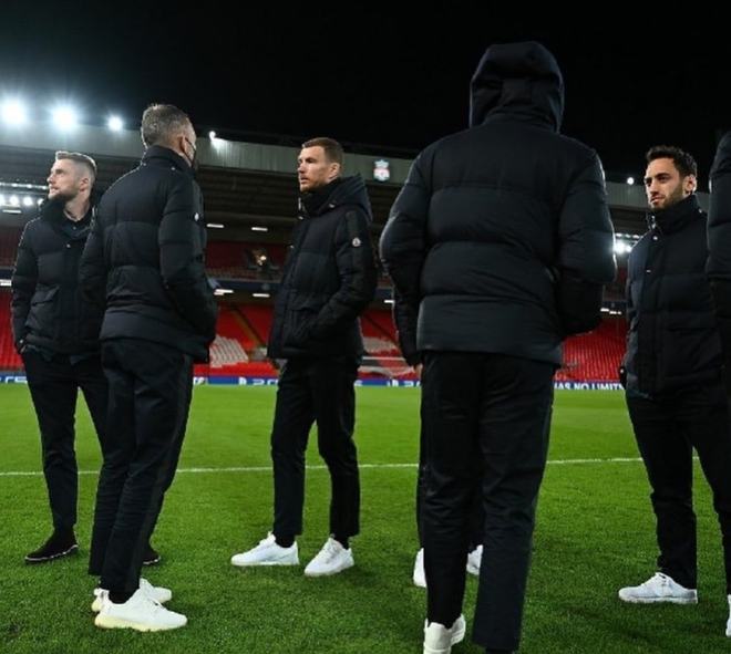 活塞主帅：康宁汉姆在持续进步，而且还不会抢走队友风头（活塞主帅：康宁汉姆稳步提升，却从不喧宾夺主）