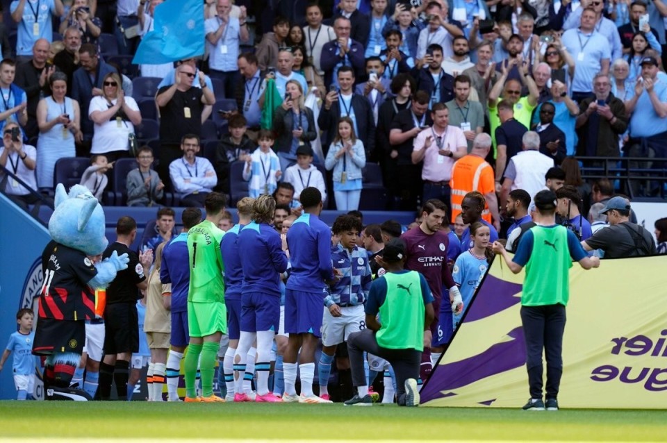 德罗西拿到执教热那亚首胜，目前带队成绩1胜2平保持不败（德罗西迎来执教热那亚首胜，开局1胜2平延续不败）