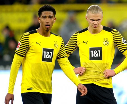 双拳难敌四手！库里末节独得14分&全场轰下39+5+5难救主（孤掌难鸣！库里末节狂砍14分，全场39+5+5仍难挽败局）