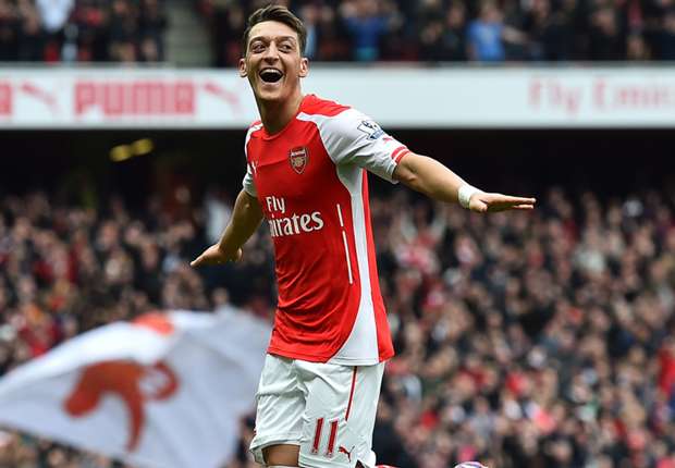 安帅：C罗是我带过职业态度最好的球员之一；米兰的经历非常棒（安切洛蒂：C罗职业素养属我执教顶尖行列；在米兰的经历十分精彩）